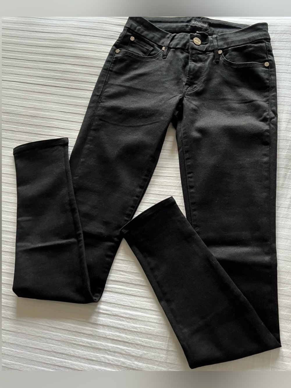 NWOT Marciano Black Low-rise Skinny Jeans